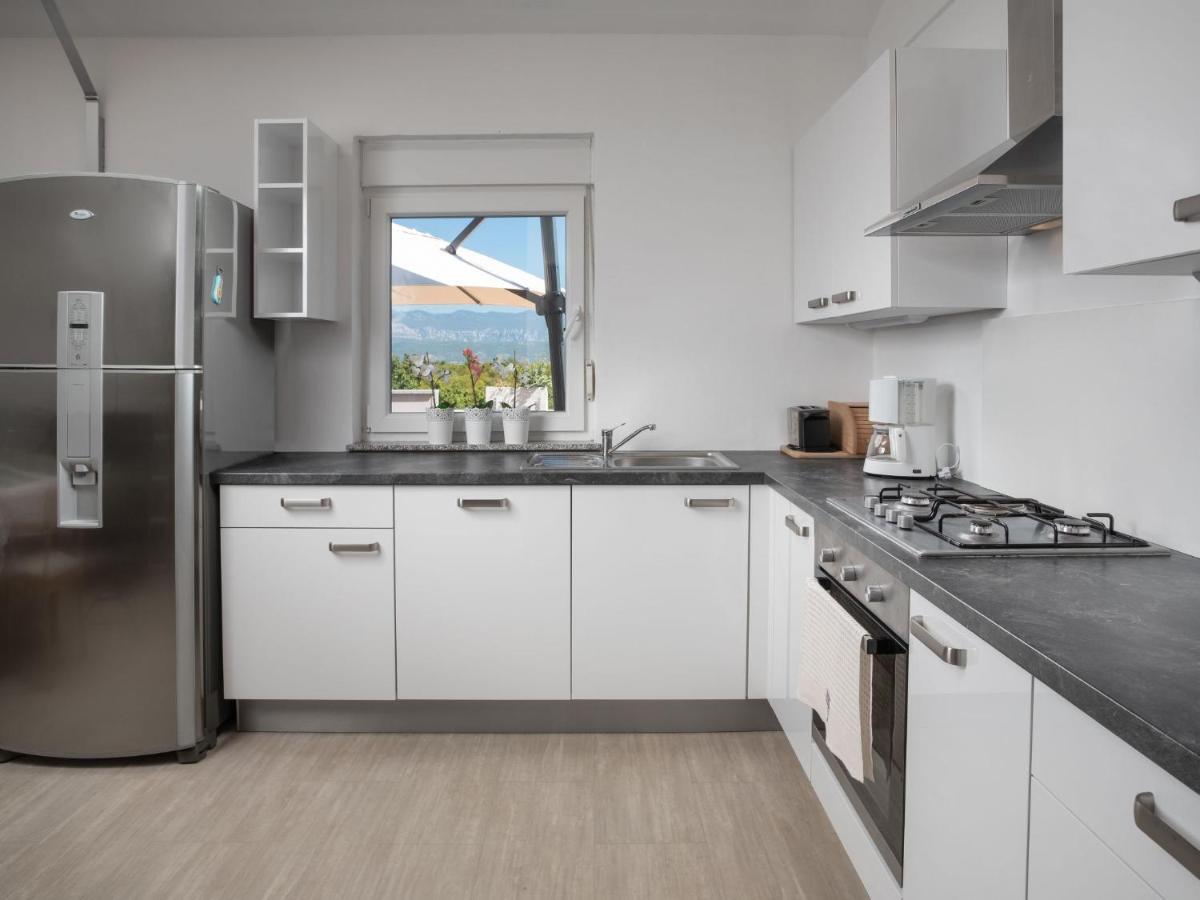 Holiday Home Lavendel - Mlk159 By Interhome Dobrinj ภายนอก รูปภาพ