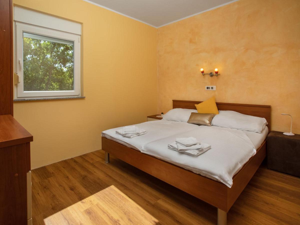 Holiday Home Lavendel - Mlk159 By Interhome Dobrinj ภายนอก รูปภาพ